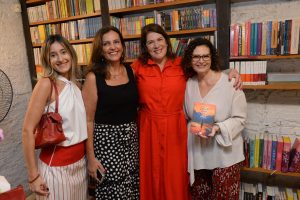 Lançamento do livro Infinitos Passos de Ana - autora Rosana Passos